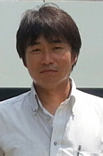 井上 繁人 氏